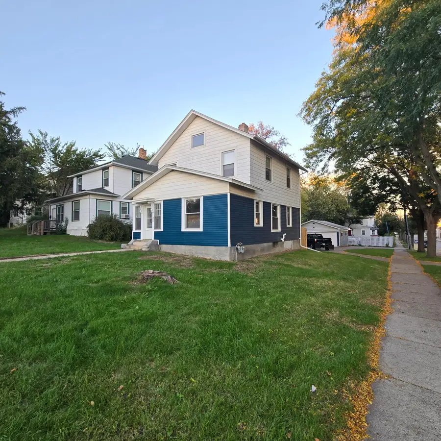 2102 Lyndale Avenue N, Minneapolis, MN 55411 - #2