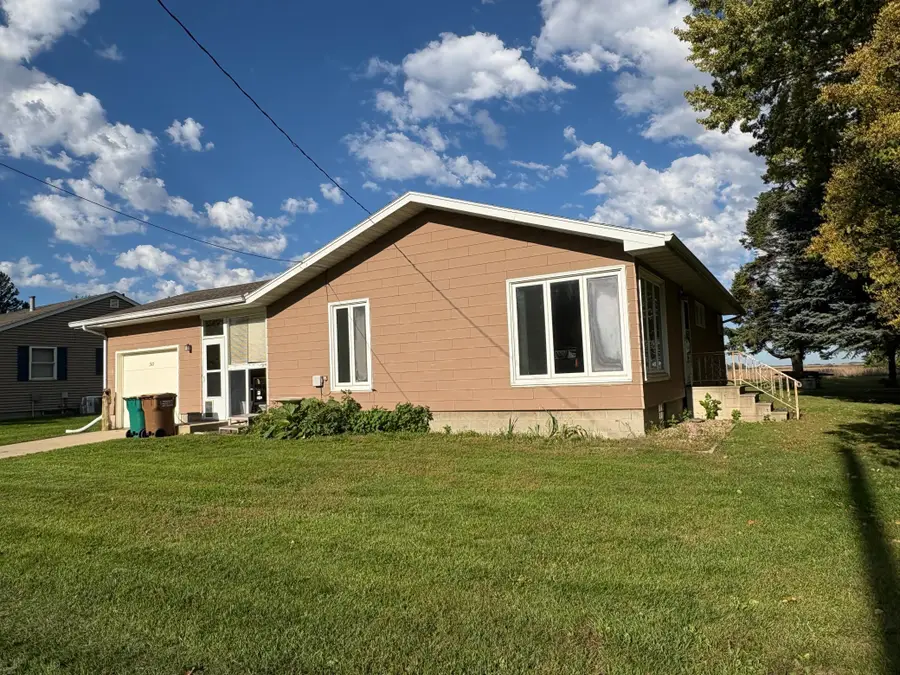 301 Washington Avenue, Alden, MN 56009 - #2