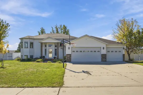 433 Prescott Lane, West Fargo, ND 58078