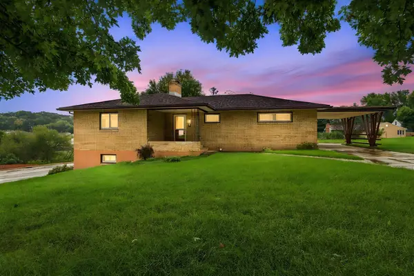 824 Brown Street, Jackson, MN 56143