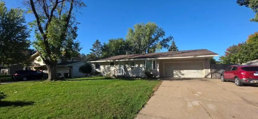 10240 Quinn Street Nw, Coon Rapids, MN 55433 - #1