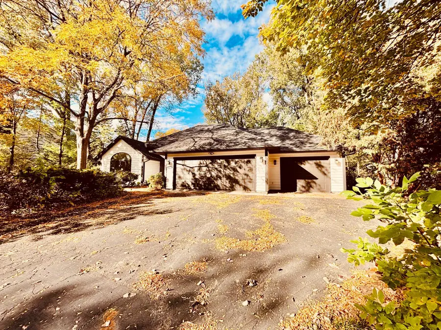 13505 Elkwood Drive, Apple Valley, MN 55124 - #3