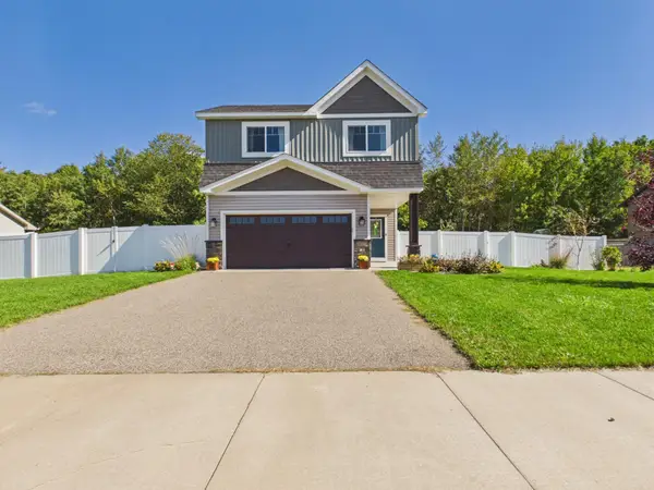 38377 Hunters Ridge Trail, North Branch, MN 55056