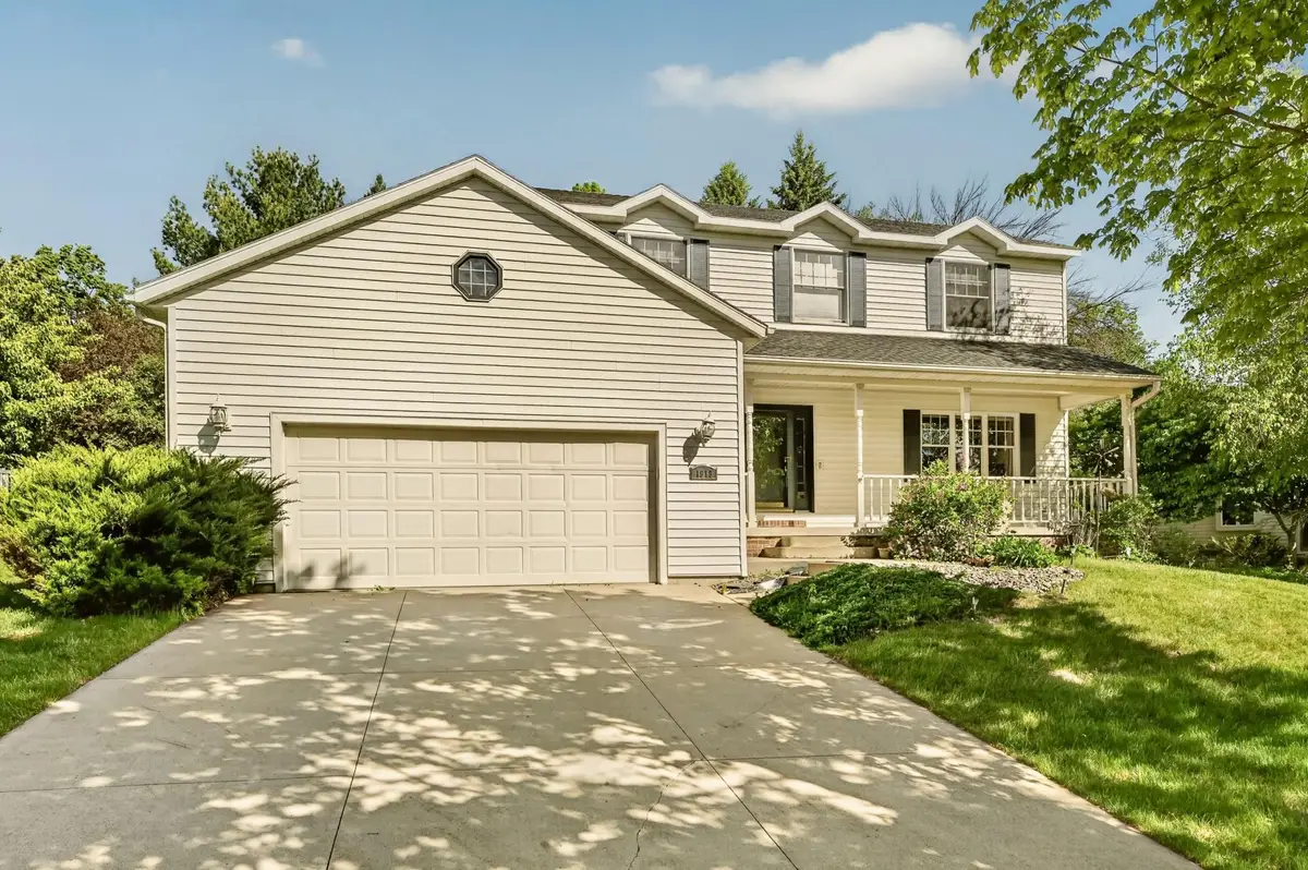 1915 Folwell Drive Sw, Rochester, MN 55902 - #1