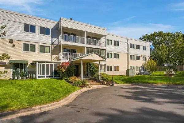 132 Demont Avenue E #238, Little Canada, MN 55117