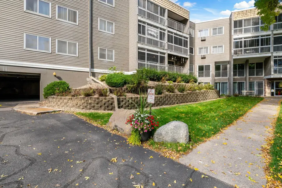 135 Viking Drive E #117, Little Canada, MN 55117 - #2