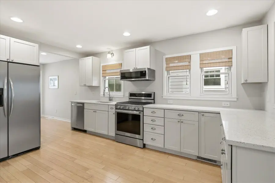 1264 Hoyt Avenue W, Saint Paul, MN 55108 - #2