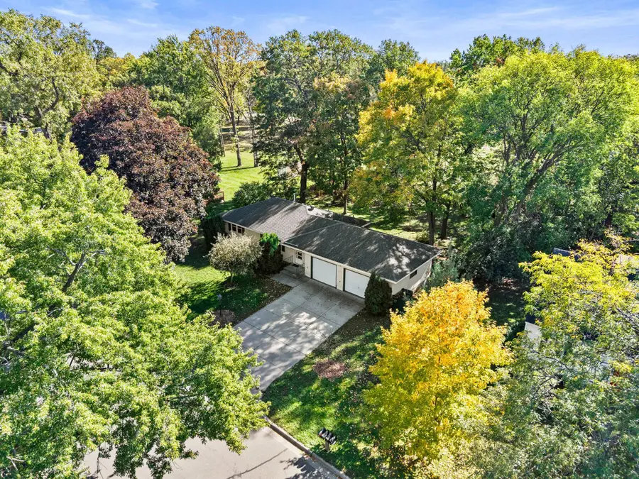 6609 74th Avenue N, Brooklyn Park, MN 55428 - #2