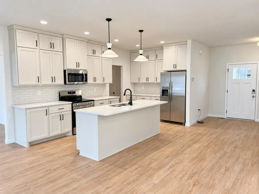6851 14 Street S, Fargo, ND 58104 - #2