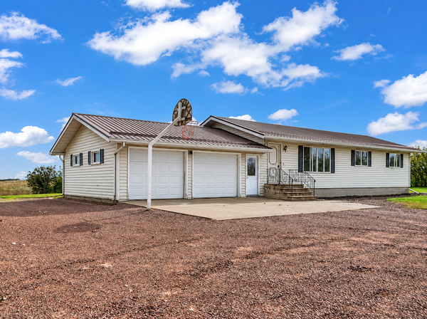 27396 County Road 45, Comfrey, MN 56019