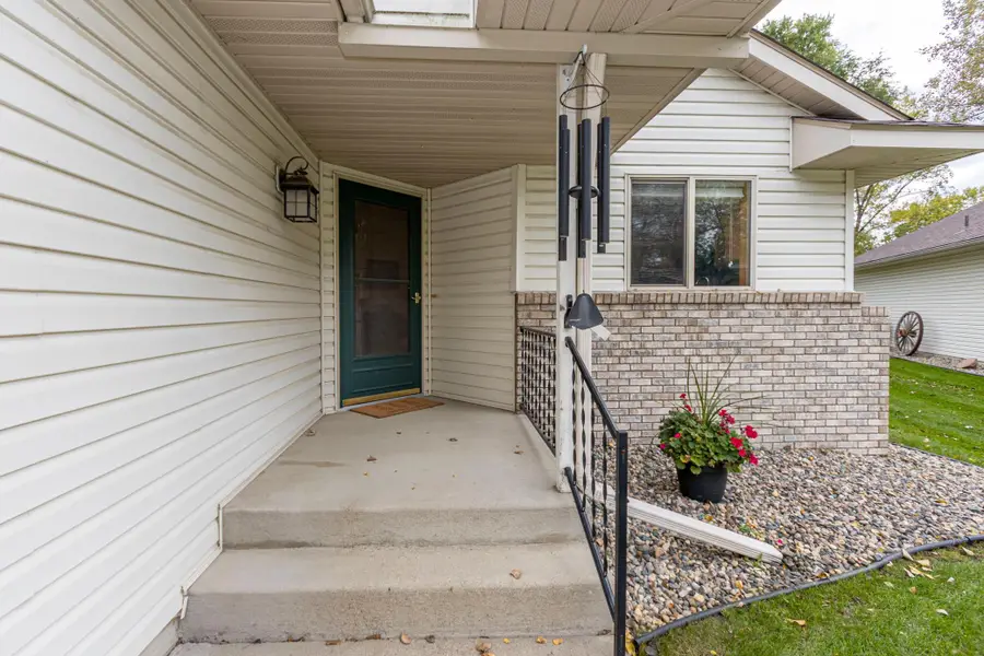 1210 7th Avenue E, Alexandria, MN 56308 - #3