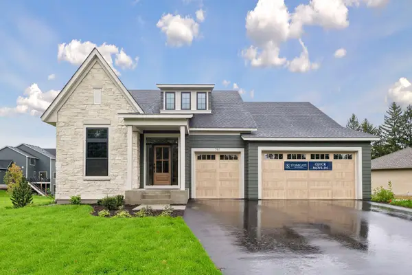 751 W 96th Street, Chanhassen, MN 55317