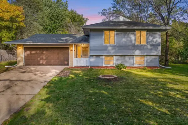 10857 Crooked Lake Boulevard Nw, Coon Rapids, MN 55433