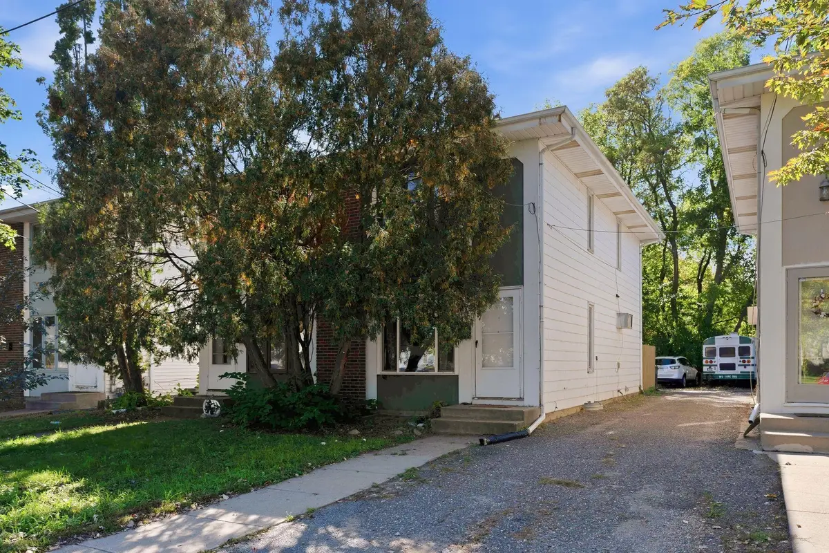 827 Weeks Avenue Se, Minneapolis, MN 55414 - #1