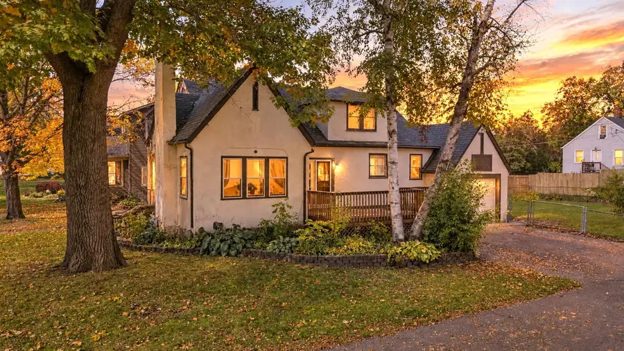 220 4th Street Ne, Braham, MN 55006 - #2