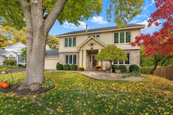 12061 Gantry Court, Apple Valley, MN 55124