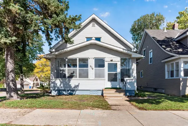 979 Saint Anthony Avenue, Saint Paul, MN 55104