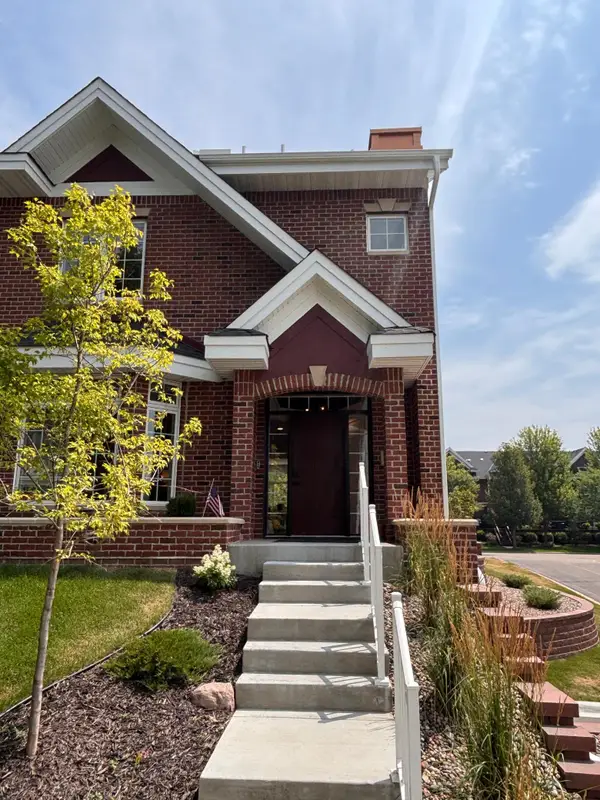 10823 Falling Water Lane #D, Woodbury, MN 55129