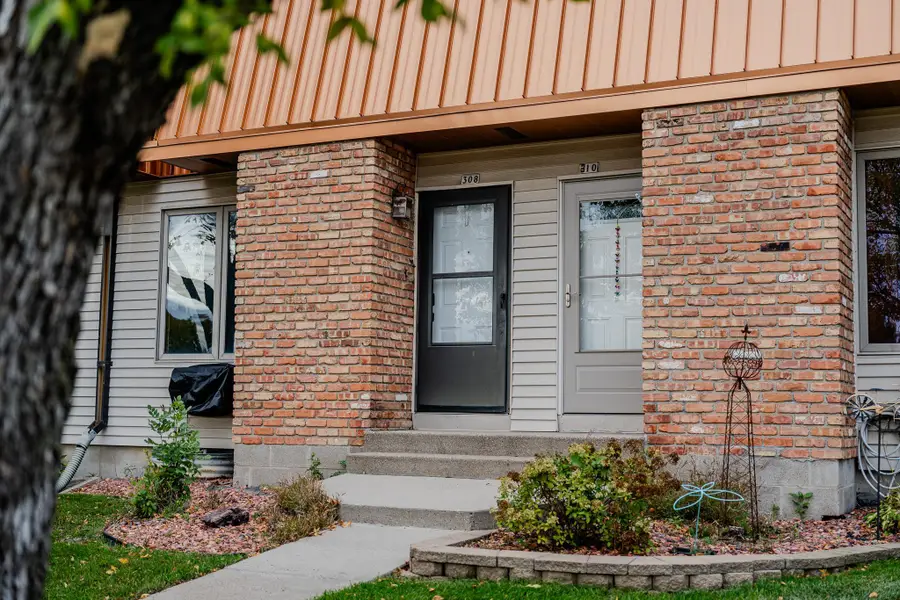 308 13th Avenue E, West Fargo, ND 58078 - #3