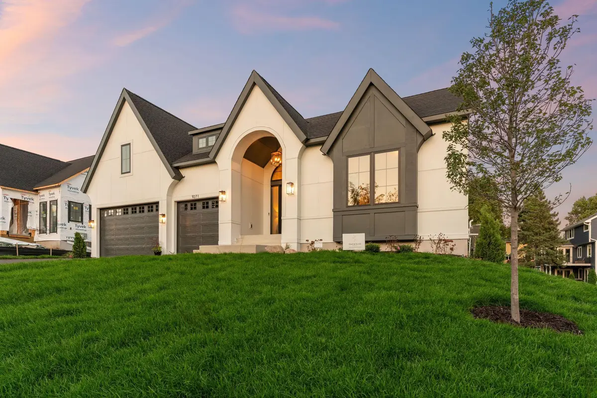 9270 Kiowa Trail, Chanhassen, MN 55317 - #1