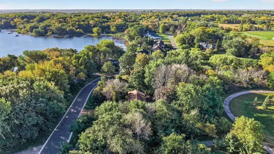 9270 Kiowa Trail, Chanhassen, MN 55317 - #3