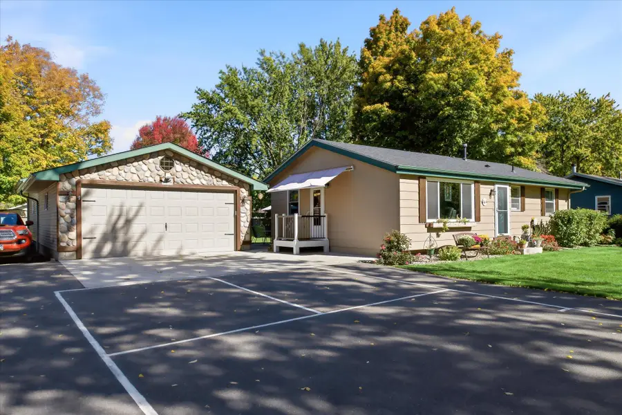 6816 Casey Parkway, Prior Lake, MN 55372 - #3