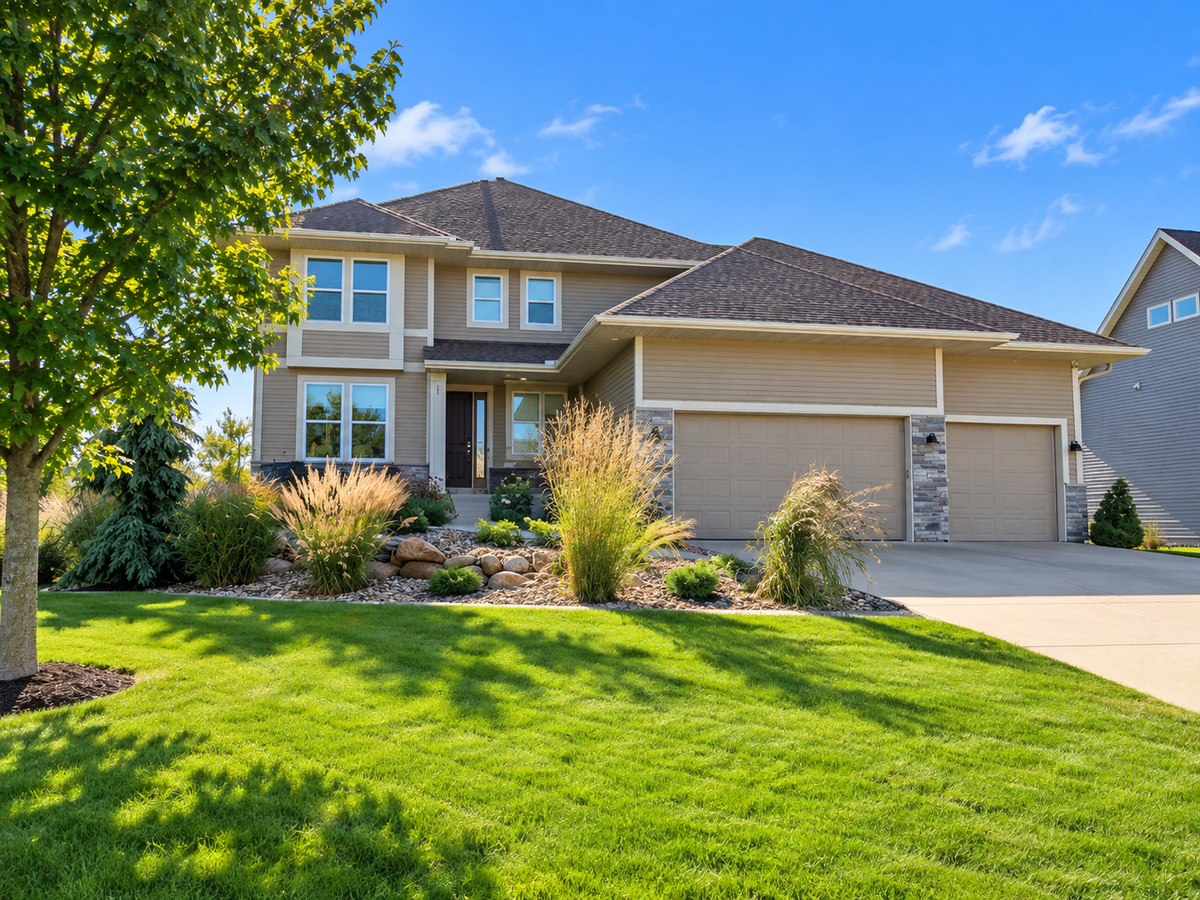 5915 Edgewater Drive, Savage, MN 55378 - #1