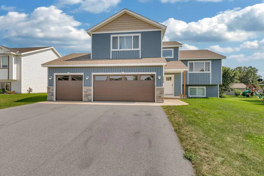 250 29th Avenue Se, Saint Cloud, MN 56304 - #2