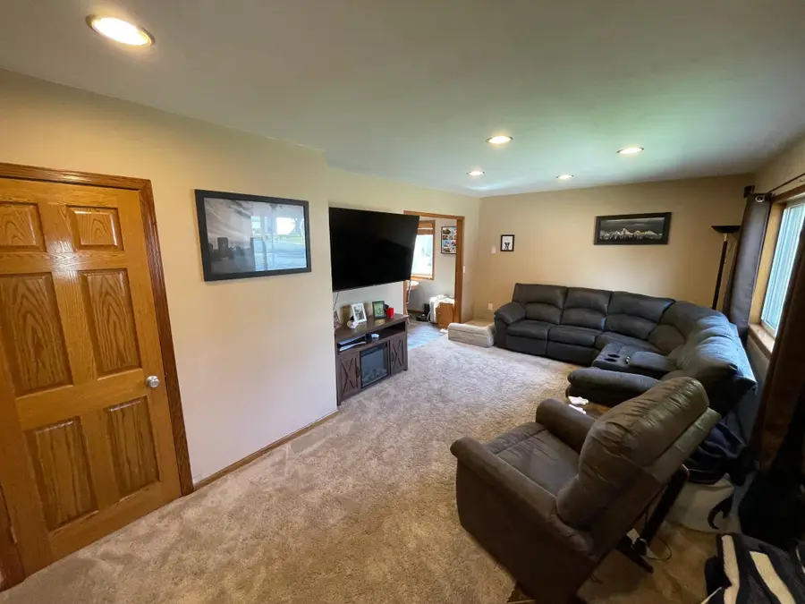 301 1st Street Se, Hayfield, MN 55940 - #2