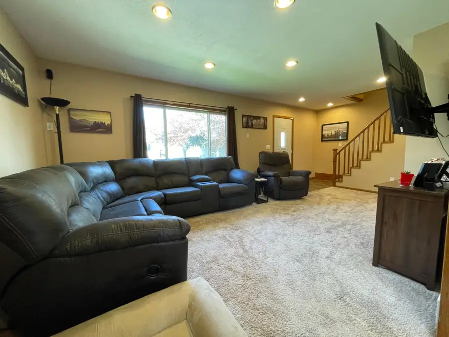 301 1st Street Se, Hayfield, MN 55940 - #3