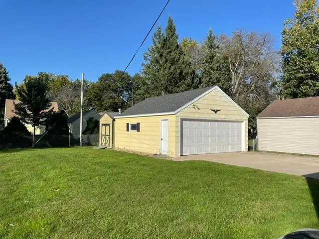 803 13th Avenue Se, Austin, MN 55912 - #2