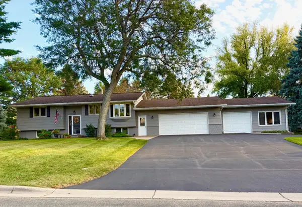 642 Callahan Place, Mendota Heights, MN 55118