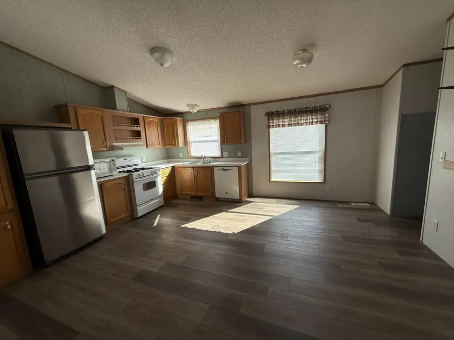 210 Margaret Avenue, Lakefield, MN 56150 - #3