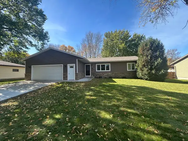 1100 Columbine Drive, Marshall, MN 56258