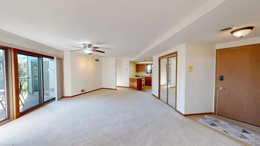 808 Lake Chapeau Drive #201, Albert Lea, MN 56007 - #3
