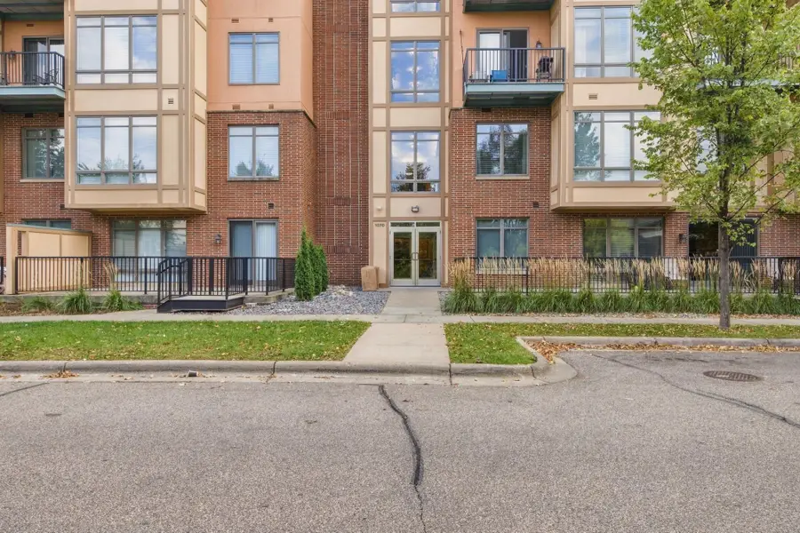 1070 Grandview Court Ne #110, Columbia Heights, MN 55421 - #2
