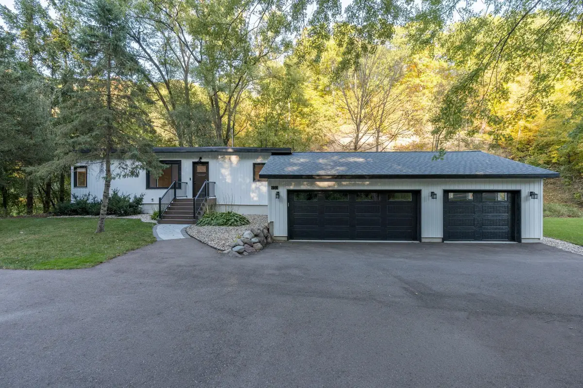 933 Thompson Ravine Road, Mankato, MN 56001 - #1