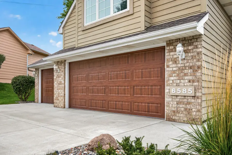 6585 Promontory Drive, Eden Prairie, MN 55346 - #3