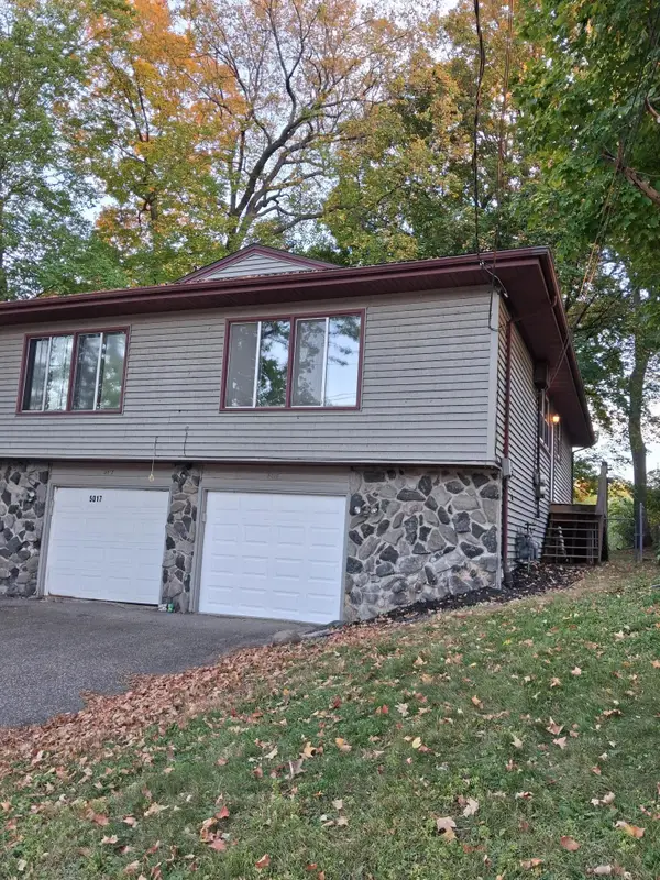5017-5019 Shoreline Drive, Mound, MN 55364