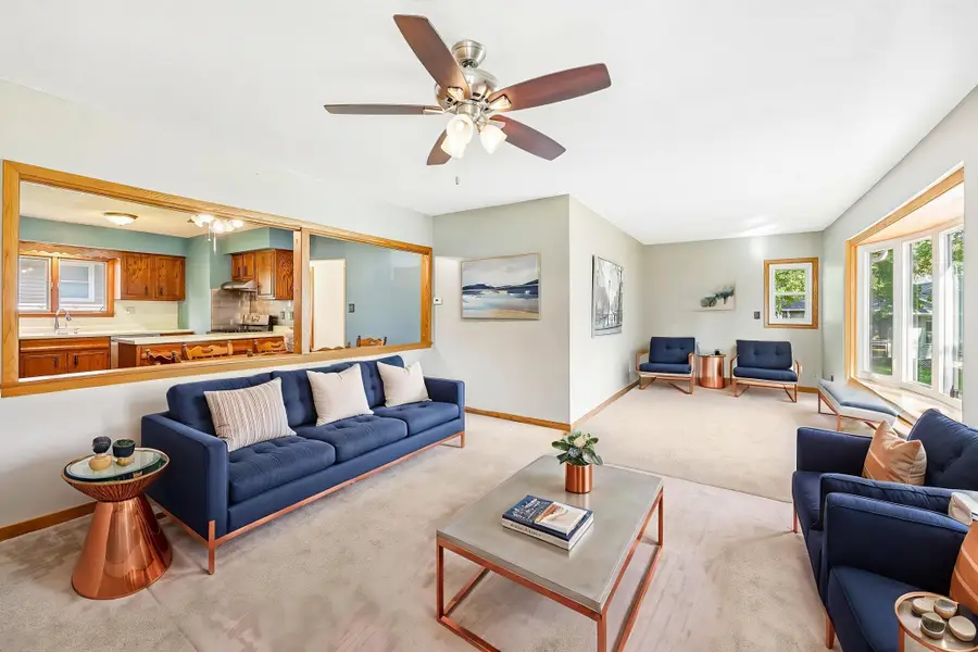 2347 Western Avenue N, Roseville, MN 55113 - #2