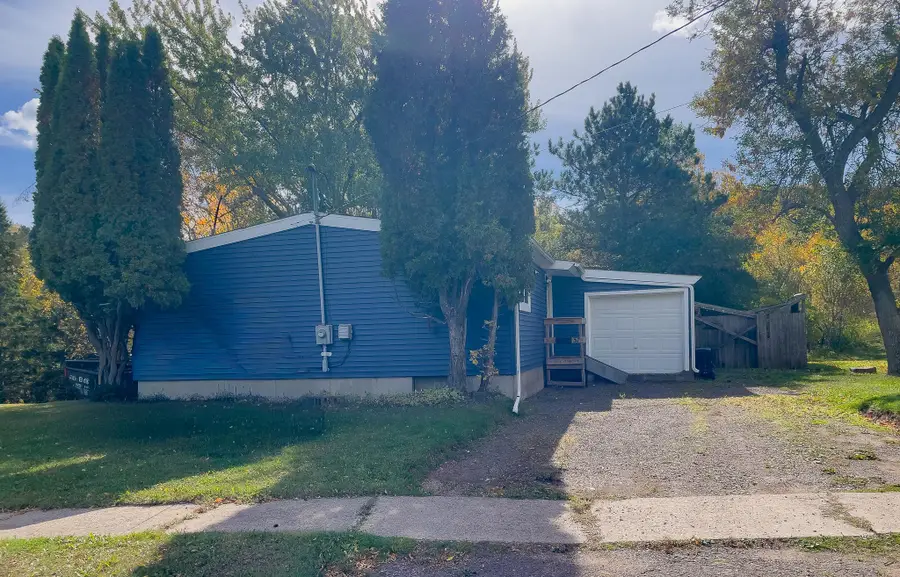 37 Bell Circle, Silver Bay, MN 55614 - #2
