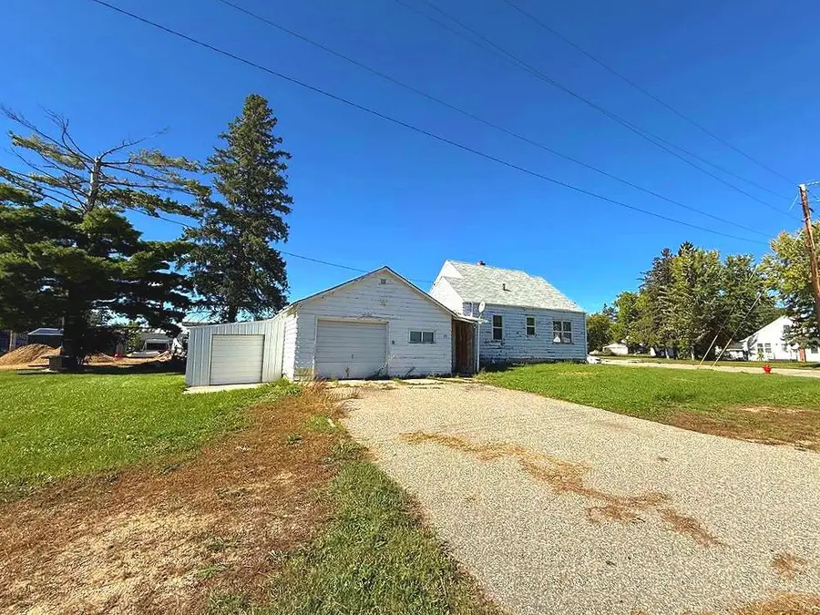 221 Minnesota Avenue E, Sebeka, MN 56477 - #2
