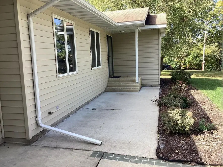1113 Shore Acres Drive, Albert Lea, MN 56007 - #2