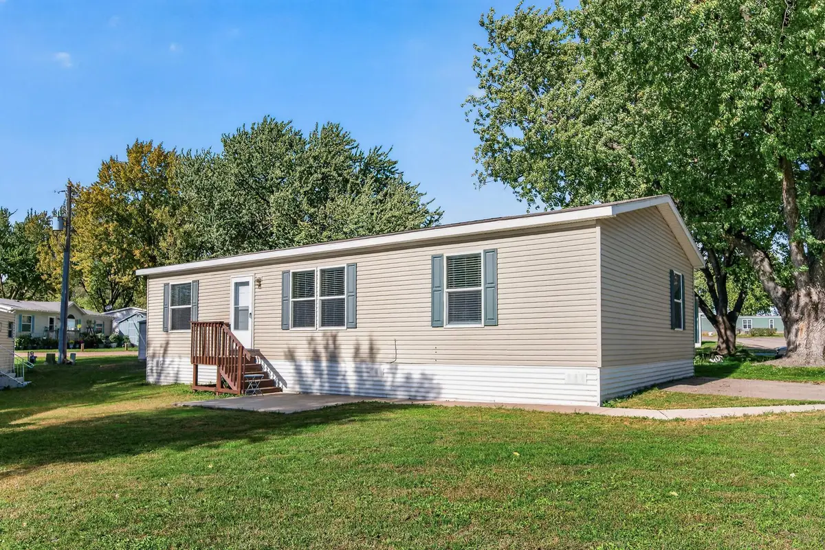 206 Burnsville Circle, Burnsville, MN 55306 - #1