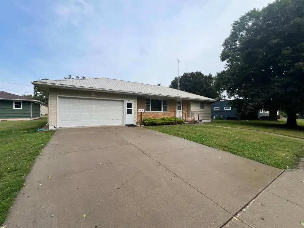 537 E Ronning Avenue, Appleton, MN 56208 - #1