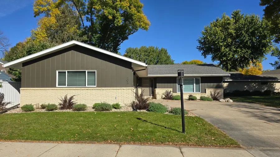 405 E Marshall Street, Marshall, MN 56258 - #3