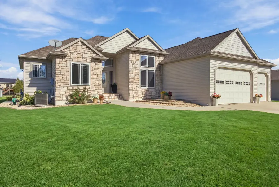 718 N Sedona Drive, West Fargo, ND 58078 - #2