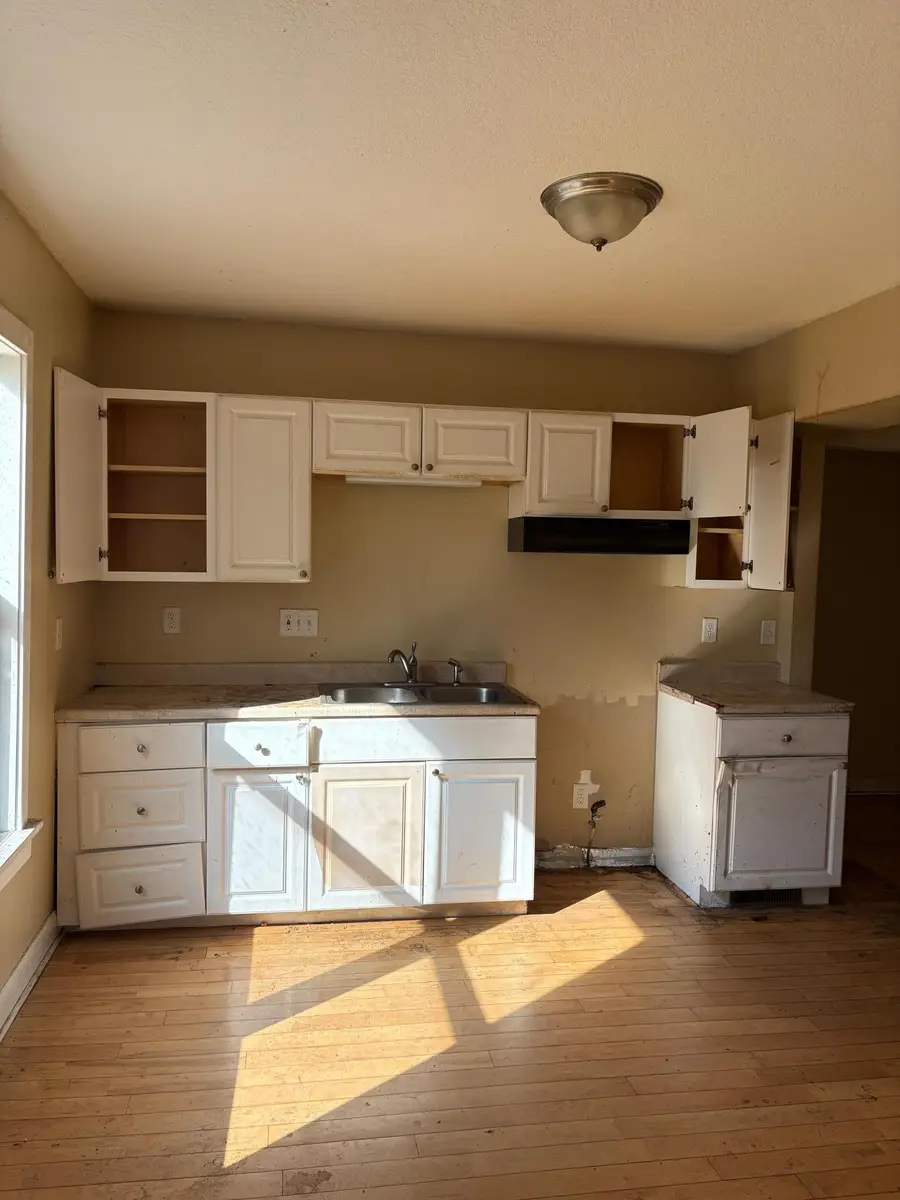 565 Hatch Avenue, Saint Paul, MN 55117 - #3