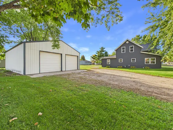 418 1st Avenue Sw, Melrose, MN 56352