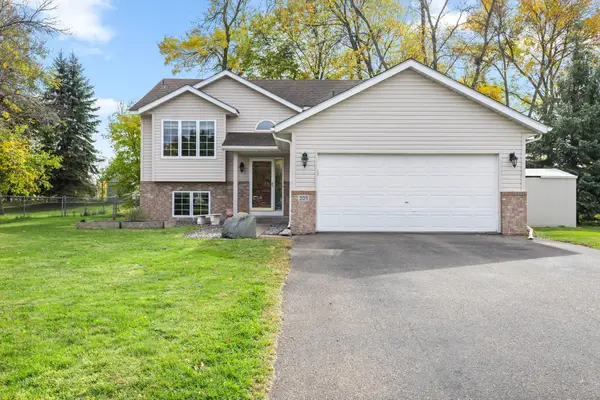 205 Carissa Lane Sw, Saint Michael, MN 55376